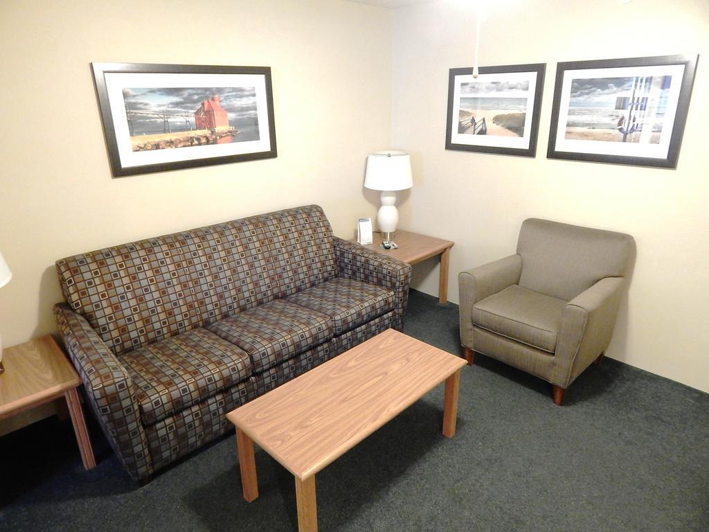 Americinn By Wyndham Sturgeon Bay Extérieur photo