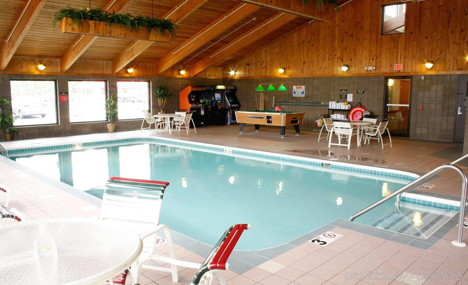 Americinn By Wyndham Sturgeon Bay Extérieur photo